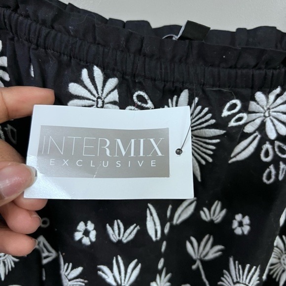 Intermix Marin Embroider NWT Black and white romper Size Large - Picture 4 of 9